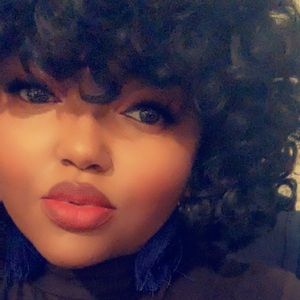 Meet your Posher, Jasmin